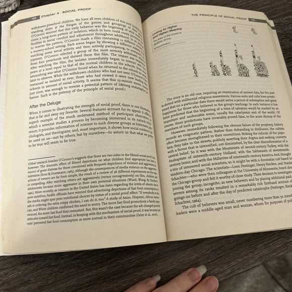 Influence : Science and Practice by Robert Cialdini (2008, Trade Paperback) - Picture 2 of 3